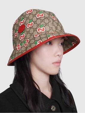 Gucci Apple GG Supreme Monogram Bucket Hat